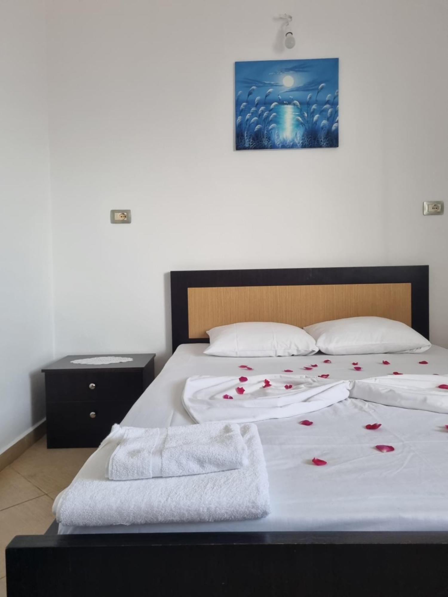 Apartment Besnik Brahimi Εξαμίλιο Εξωτερικό φωτογραφία